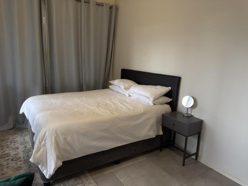 To Let 1 Bedroom Property for Rent in Sandown Gauteng