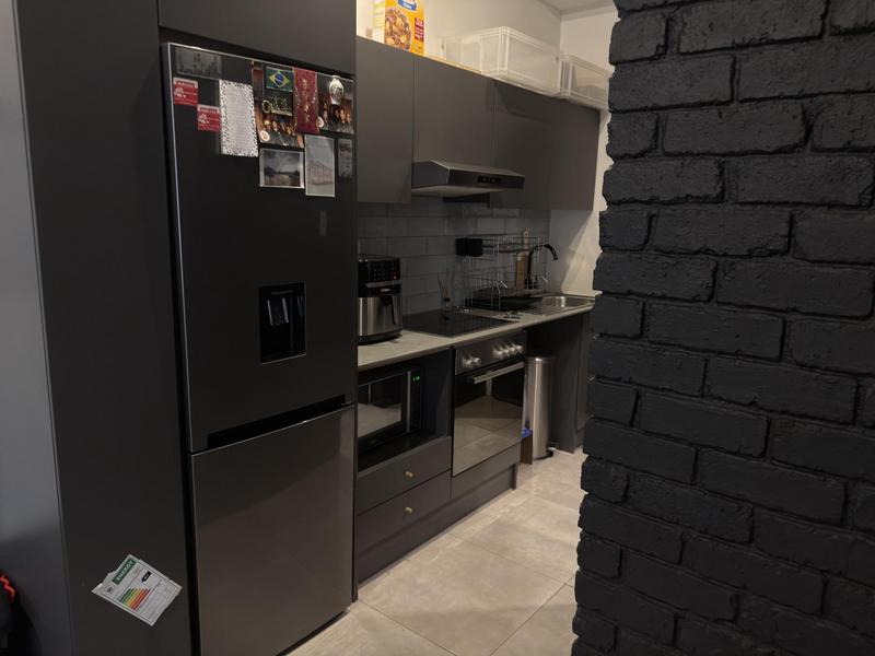 To Let 1 Bedroom Property for Rent in Sandown Gauteng