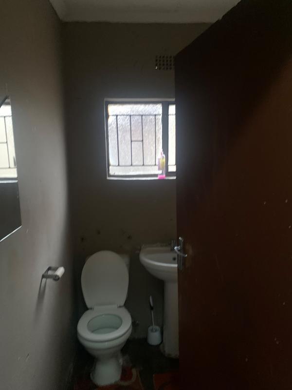 2 Bedroom Property for Sale in Tembisa Gauteng