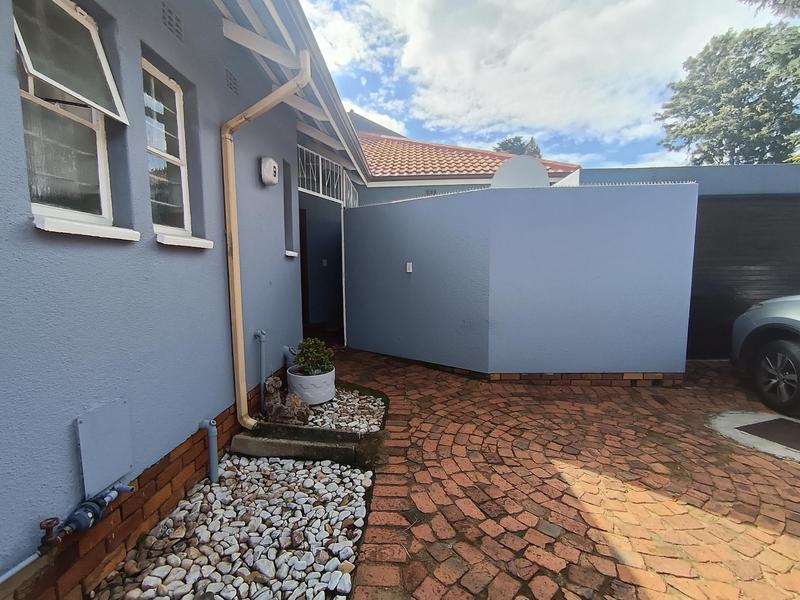2 Bedroom Property for Sale in Wychwood Gauteng