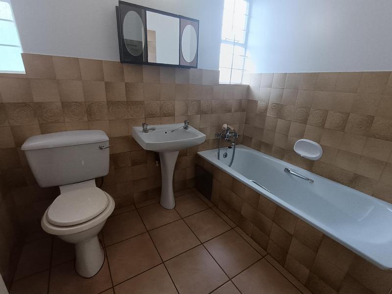 2 Bedroom Property for Sale in Wychwood Gauteng