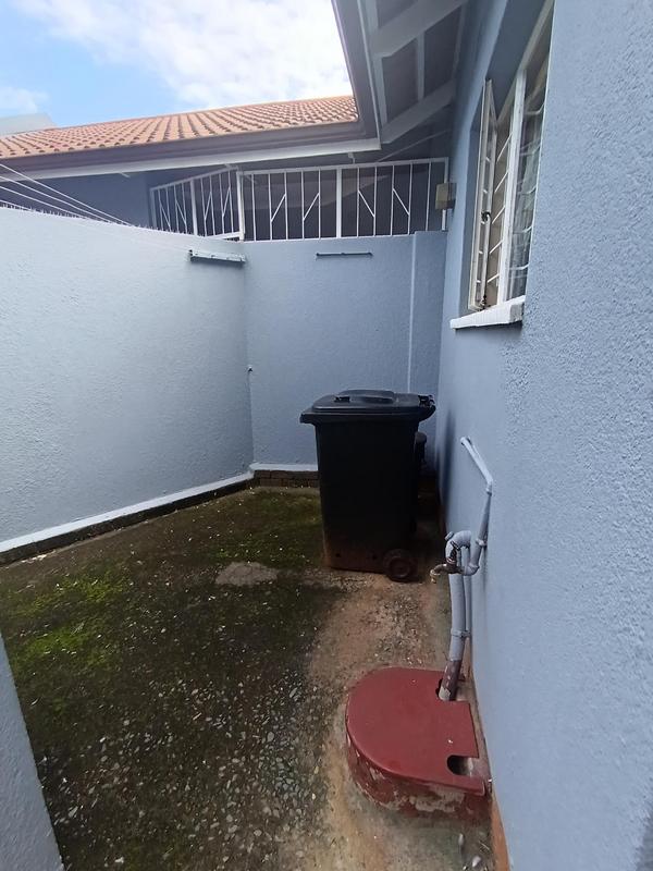 2 Bedroom Property for Sale in Wychwood Gauteng