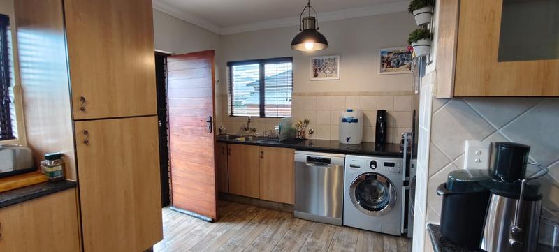 To Let 3 Bedroom Property for Rent in Amberfield Ridge Gauteng