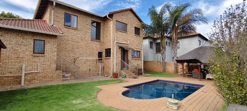 To Let 3 Bedroom Property for Rent in Amberfield Ridge Gauteng