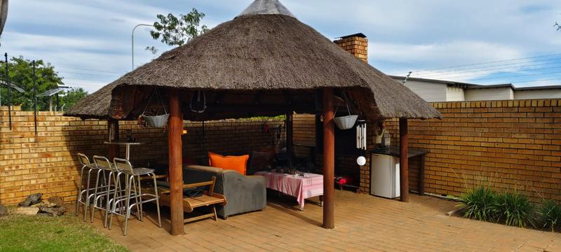 To Let 3 Bedroom Property for Rent in Amberfield Ridge Gauteng