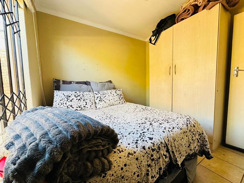 2 Bedroom Property for Sale in Cosmo City Gauteng