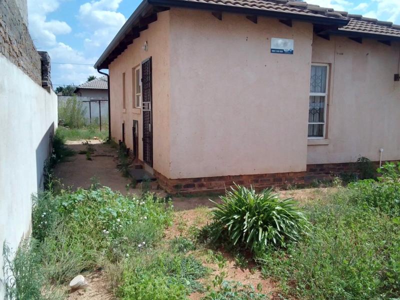 2 Bedroom Property for Sale in Lehae Gauteng