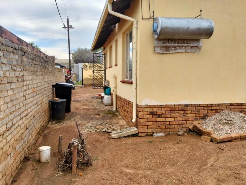 2 Bedroom Property for Sale in Naturena Gauteng
