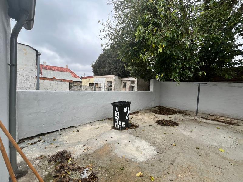 6 Bedroom Property for Sale in Geduld Gauteng