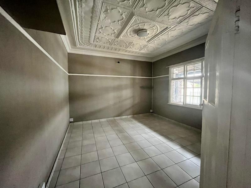 6 Bedroom Property for Sale in Geduld Gauteng