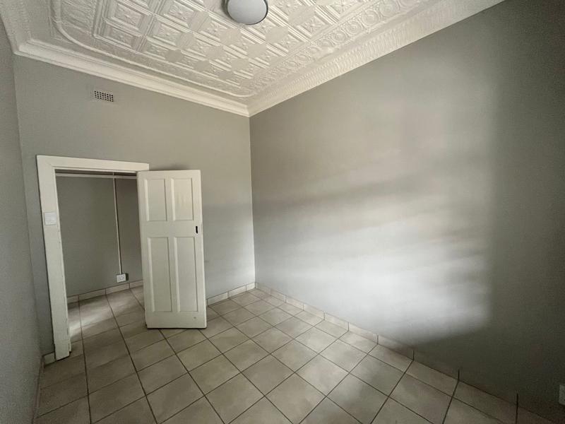 6 Bedroom Property for Sale in Geduld Gauteng