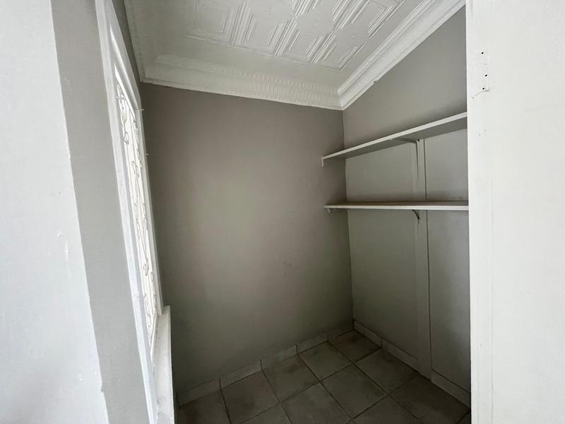 6 Bedroom Property for Sale in Geduld Gauteng