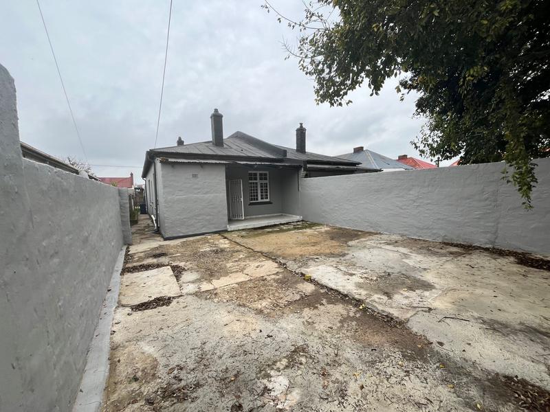 6 Bedroom Property for Sale in Geduld Gauteng