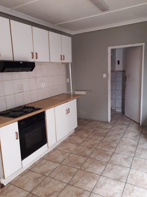 6 Bedroom Property for Sale in Bosmont Gauteng