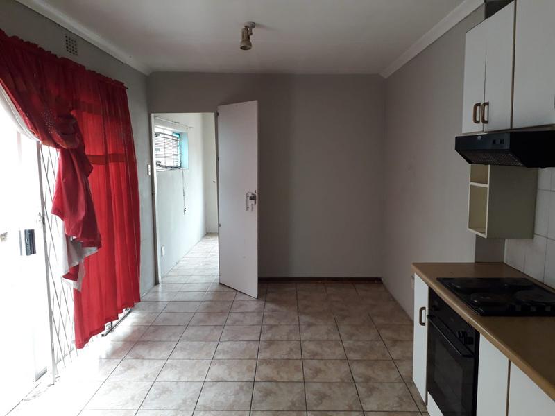 6 Bedroom Property for Sale in Bosmont Gauteng