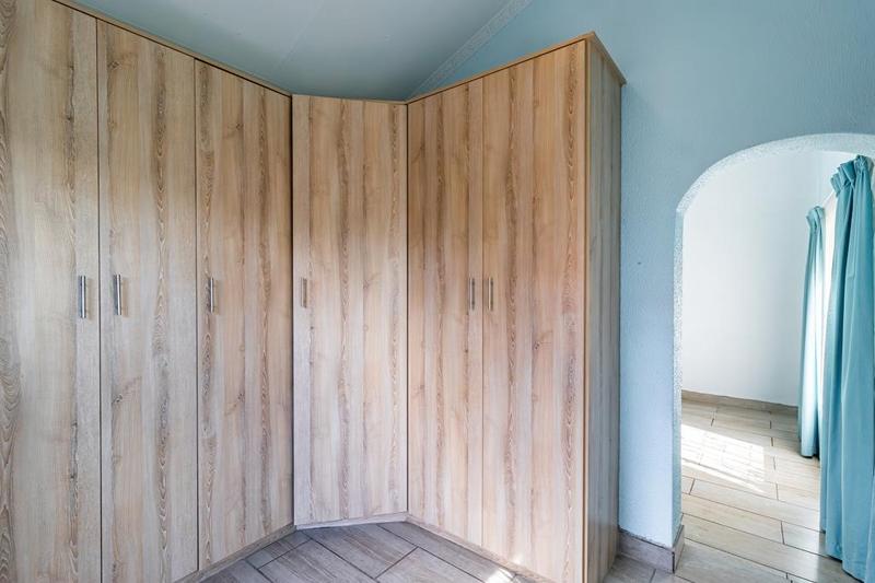 4 Bedroom Property for Sale in Van Riebeeck Park Gauteng