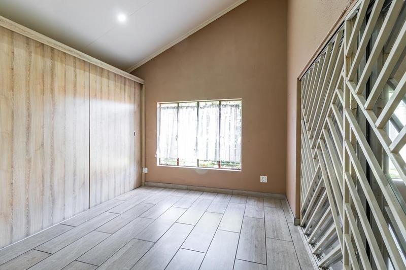 4 Bedroom Property for Sale in Van Riebeeck Park Gauteng