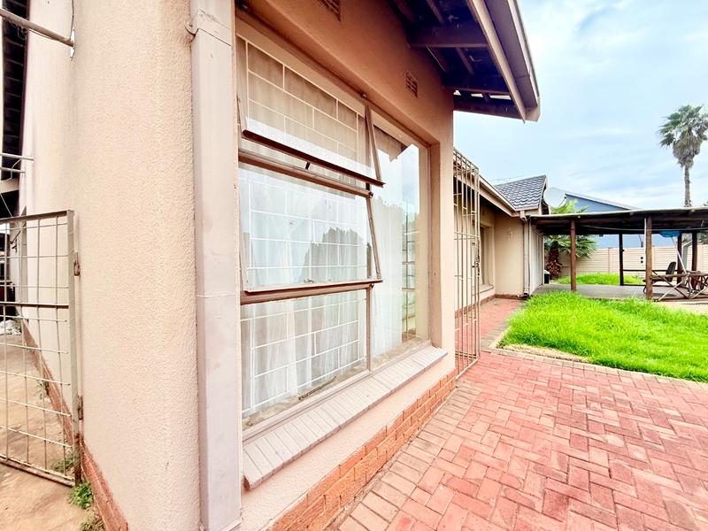 9 Bedroom Property for Sale in Vanderbijlpark CE Gauteng