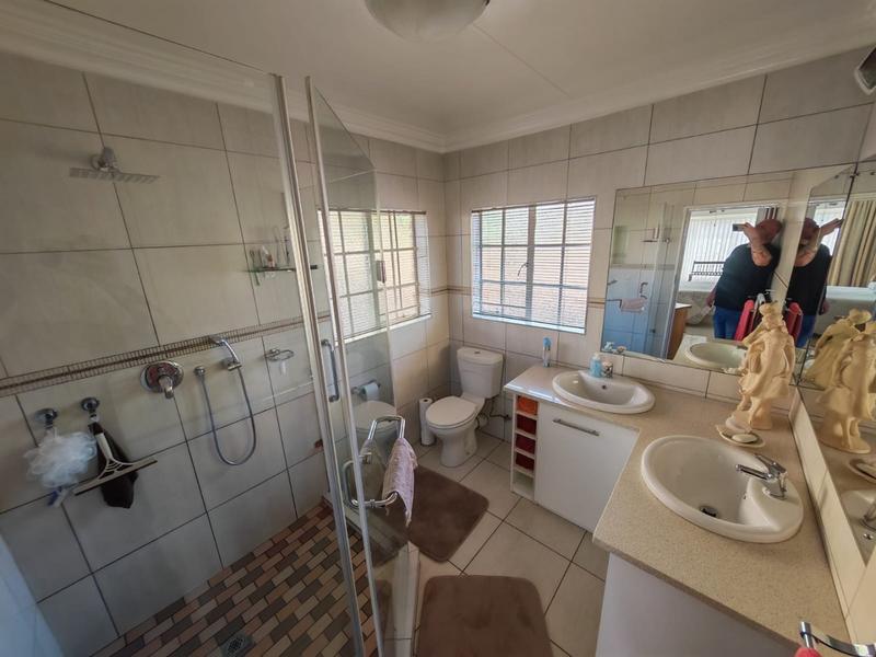 3 Bedroom Property for Sale in Vanderbijlpark SE 3 Gauteng