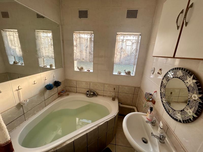 4 Bedroom Property for Sale in Vanderbijlpark SW 1 Gauteng