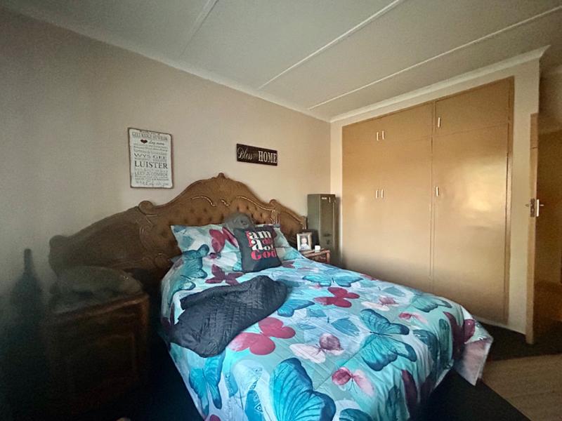 4 Bedroom Property for Sale in Vanderbijlpark SW 1 Gauteng