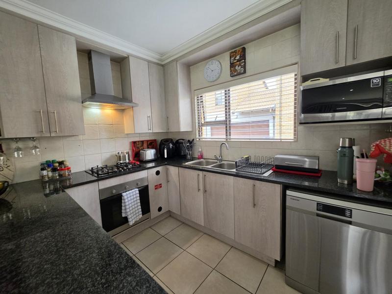 3 Bedroom Property for Sale in New Redruth Gauteng