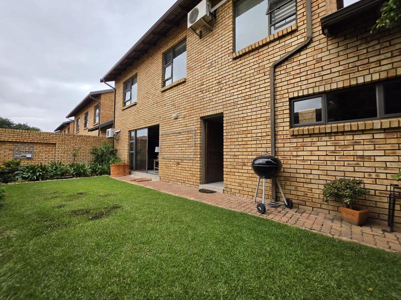 3 Bedroom Property for Sale in New Redruth Gauteng