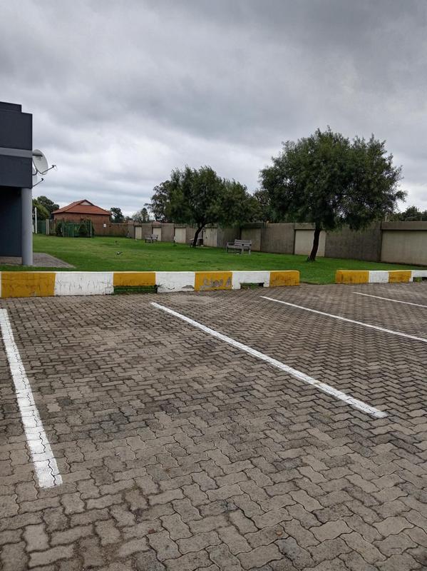 2 Bedroom Property for Sale in Comet Gauteng