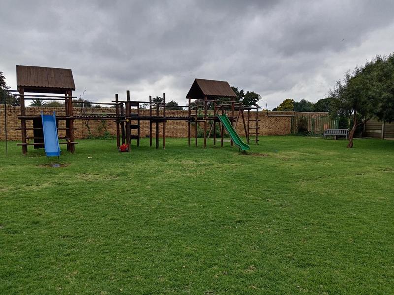 2 Bedroom Property for Sale in Comet Gauteng