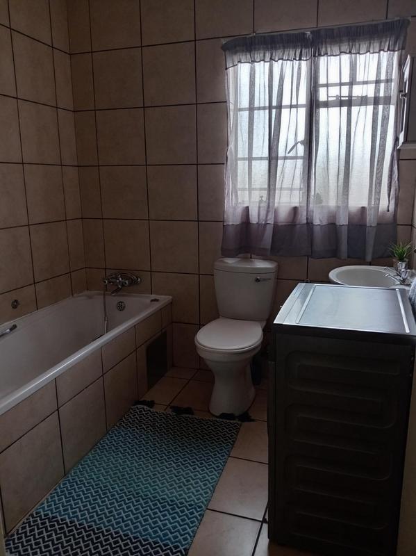 2 Bedroom Property for Sale in Comet Gauteng