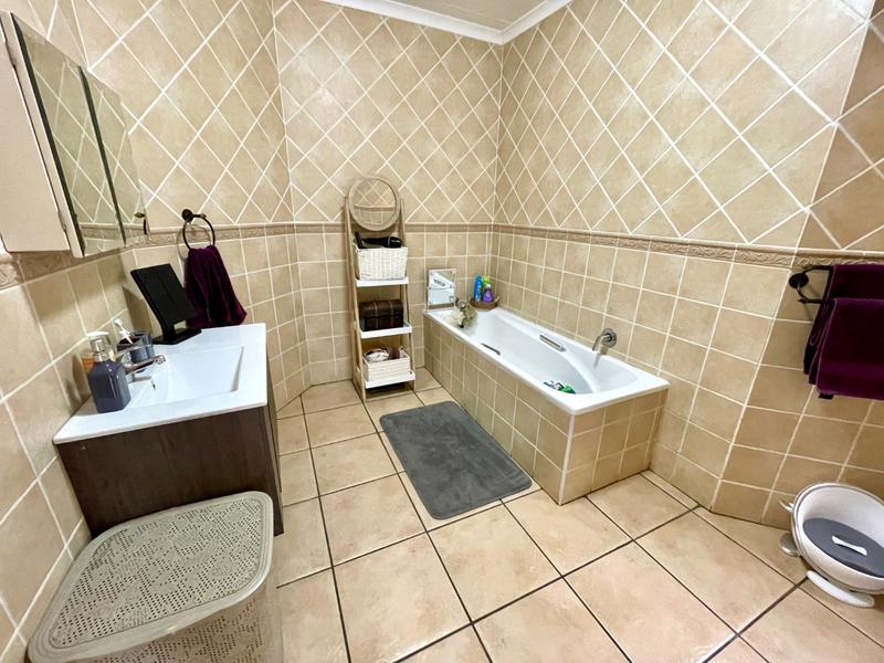 3 Bedroom Property for Sale in Noordheuwel Gauteng