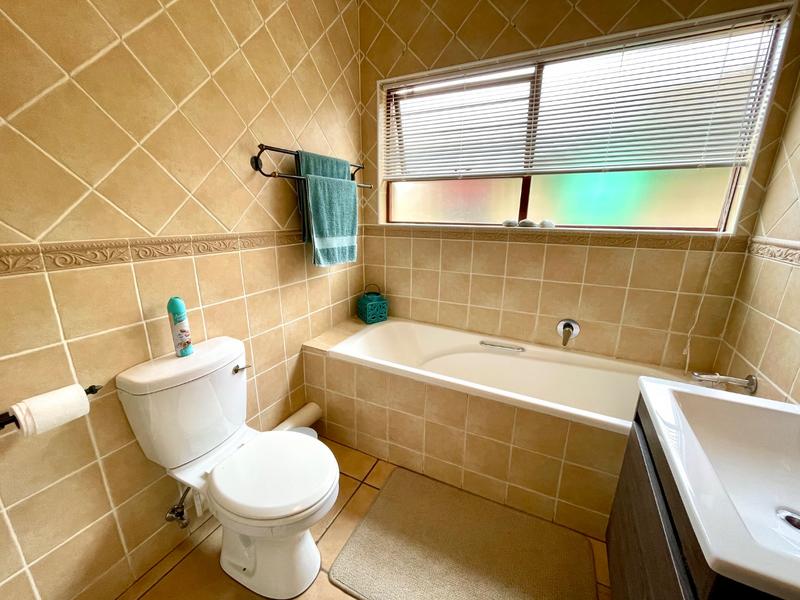 3 Bedroom Property for Sale in Noordheuwel Gauteng