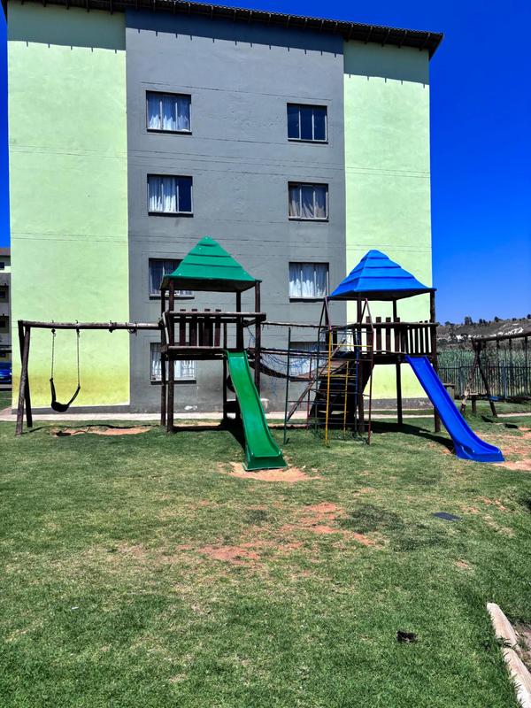 2 Bedroom Property for Sale in Fleurhof Gauteng