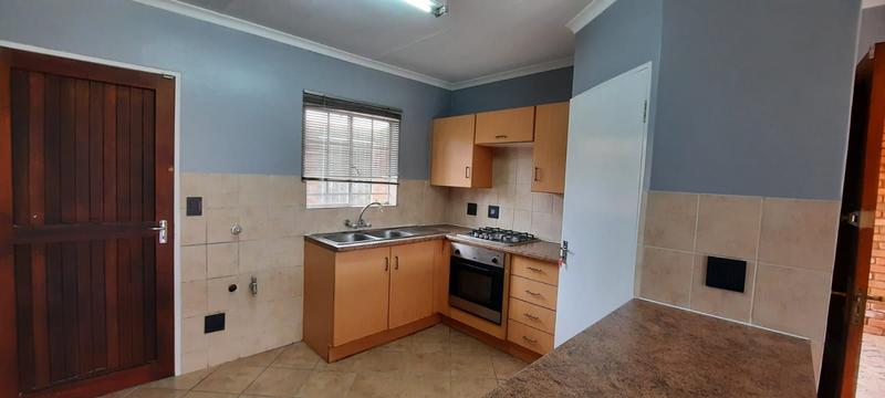 2 Bedroom Property for Sale in Elardus Park Gauteng
