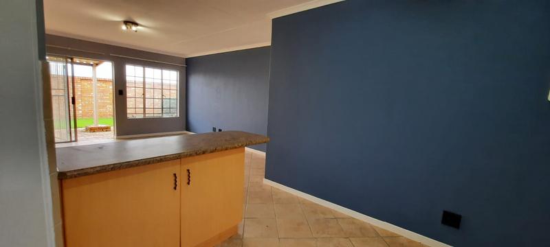 2 Bedroom Property for Sale in Elardus Park Gauteng