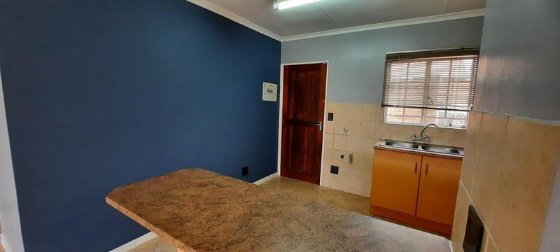 2 Bedroom Property for Sale in Elardus Park Gauteng