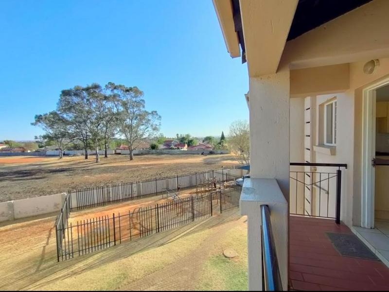 2 Bedroom Property for Sale in Klippoortjie Gauteng