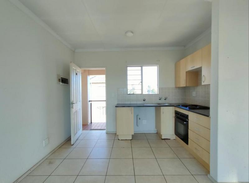 2 Bedroom Property for Sale in Klippoortjie Gauteng