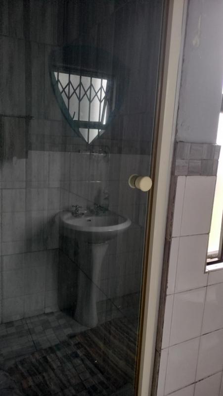 2 Bedroom Property for Sale in Glenvista Gauteng