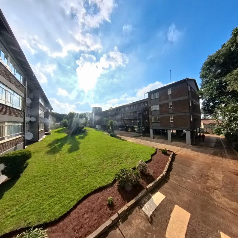 To Let 2 Bedroom Property for Rent in Rhodesfield Gauteng