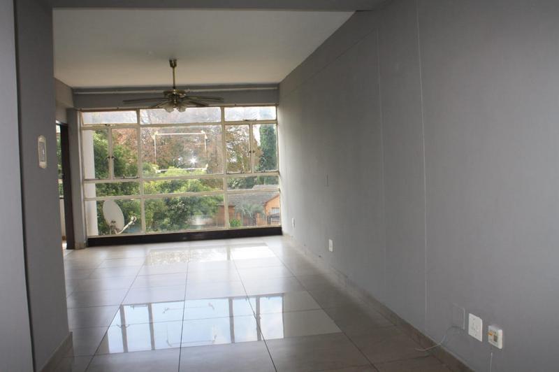 To Let 2 Bedroom Property for Rent in Rhodesfield Gauteng