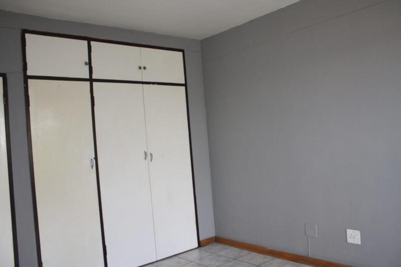 To Let 2 Bedroom Property for Rent in Rhodesfield Gauteng