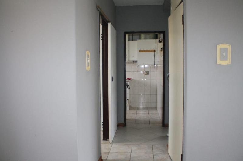 To Let 2 Bedroom Property for Rent in Rhodesfield Gauteng