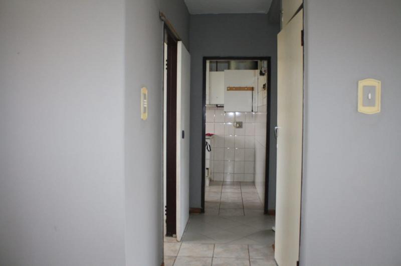 To Let 2 Bedroom Property for Rent in Rhodesfield Gauteng