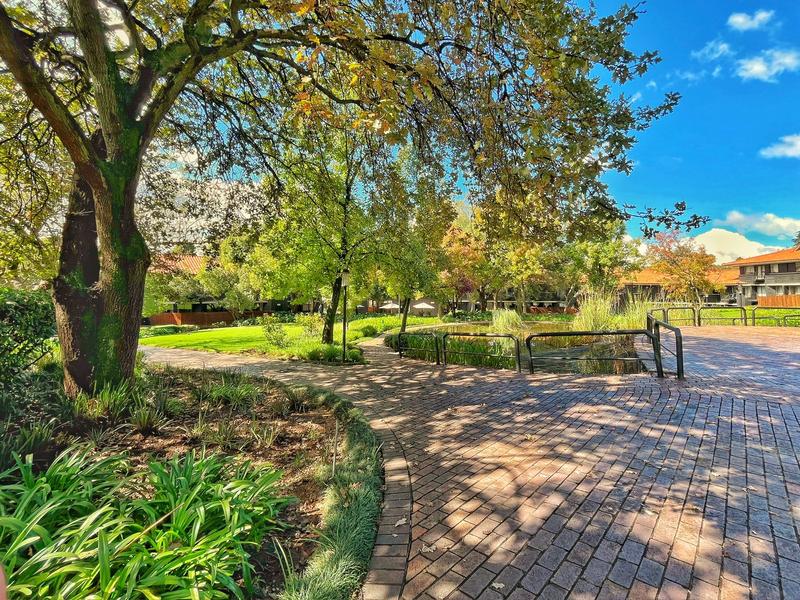 1 Bedroom Property for Sale in Bedfordview Gauteng