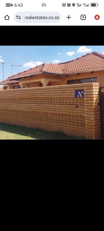 3 Bedroom Property for Sale in Vosloorus Ext 5 Gauteng