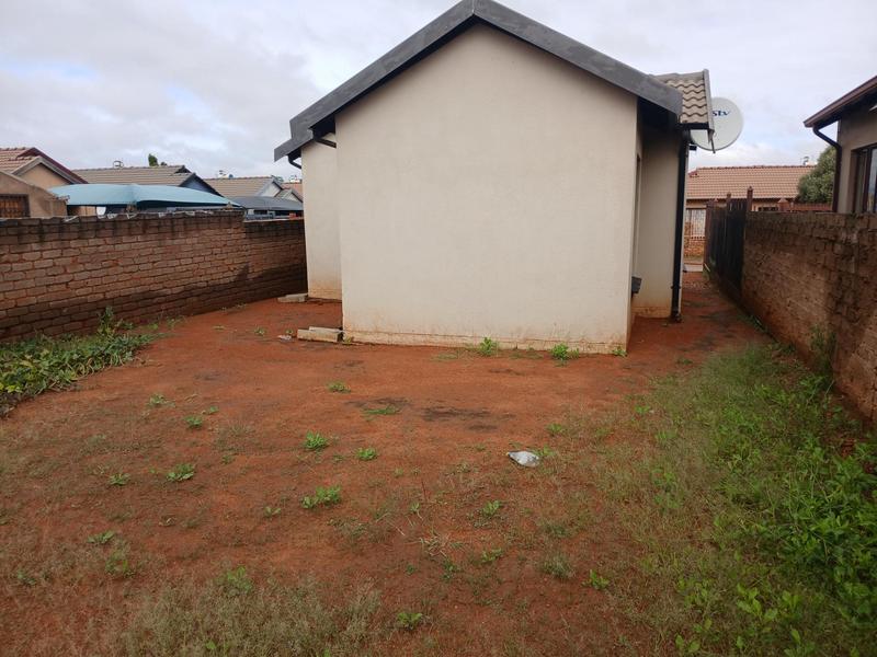 2 Bedroom Property for Sale in Soshanguve VV Gauteng