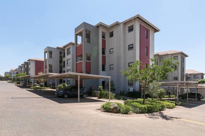 1 Bedroom Property for Sale in Fourways Gauteng