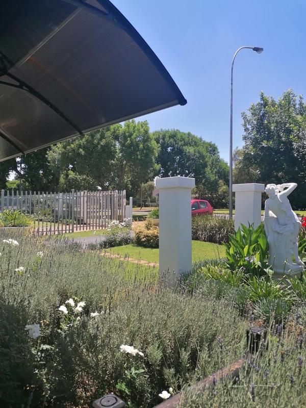 4 Bedroom Property for Sale in Dalview Gauteng