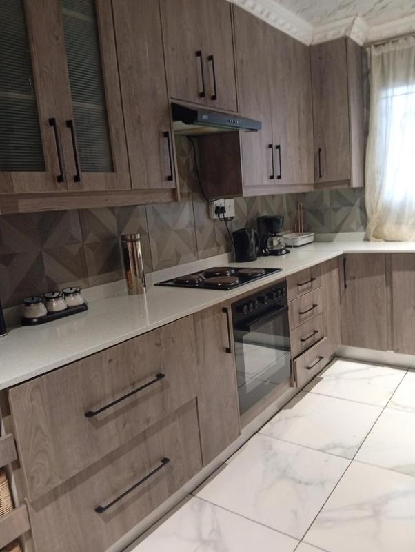 6 Bedroom Property for Sale in Birch Acres Gauteng